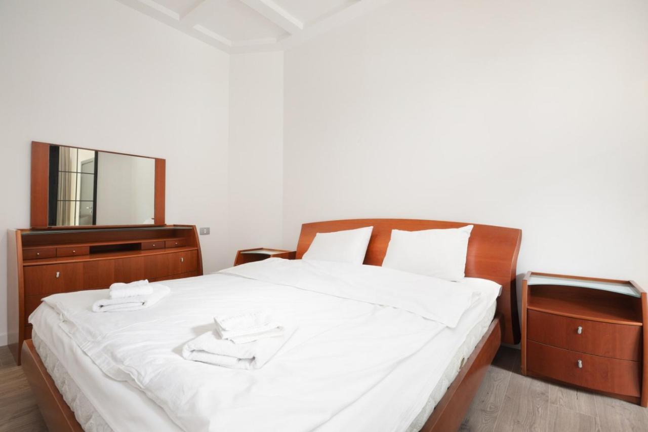 Stay Inn-Apartments On Abovyan 32 Yerevan Ngoại thất bức ảnh