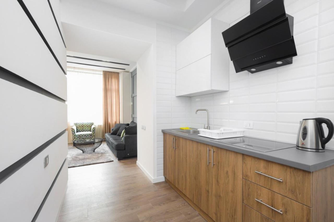 Stay Inn-Apartments On Abovyan 32 Yerevan Ngoại thất bức ảnh