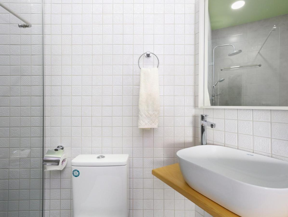 Stay Inn-Apartments On Abovyan 32 Yerevan Ngoại thất bức ảnh