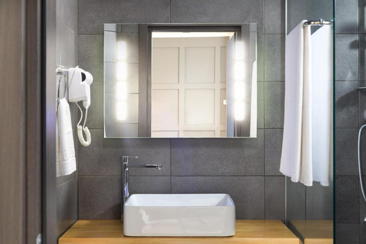 Stay Inn-Apartments On Abovyan 32 Yerevan Ngoại thất bức ảnh
