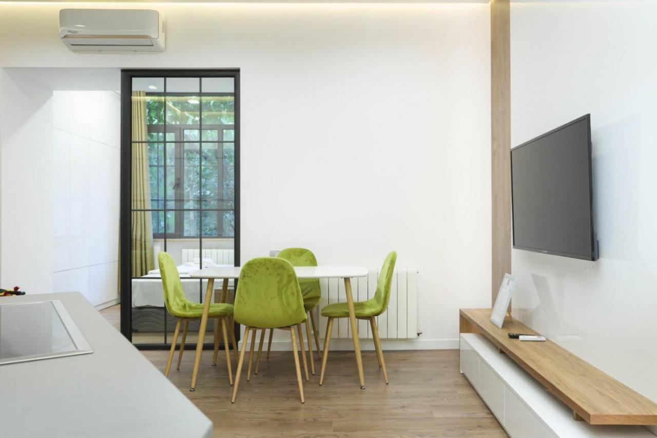 Stay Inn-Apartments On Abovyan 32 Yerevan Ngoại thất bức ảnh