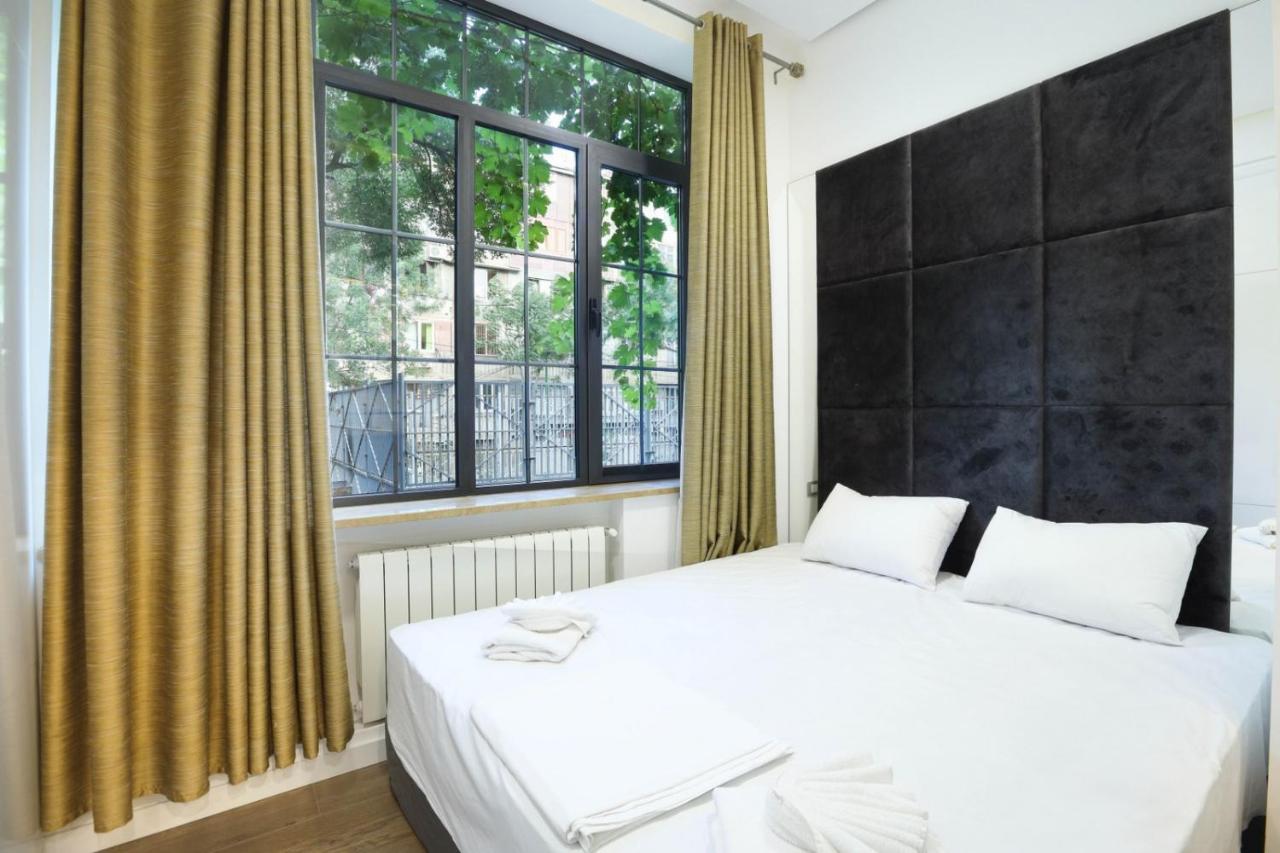 Stay Inn-Apartments On Abovyan 32 Yerevan Ngoại thất bức ảnh